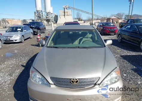 2002 Toyota Camry Le from USA, damaged, VIN 4T1BE32K62U560770